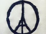 Paz-Eiffel-Jean-Jullien-Paris_79502061_178907_1706x1280